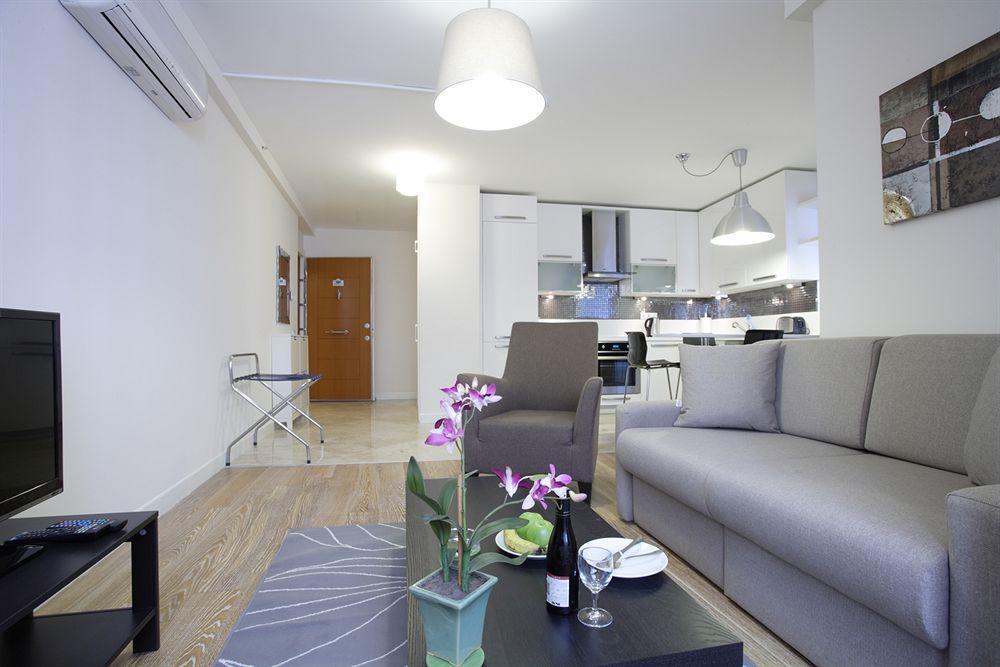 Home Stay Home Valikonagi Istanbul Exteriör bild